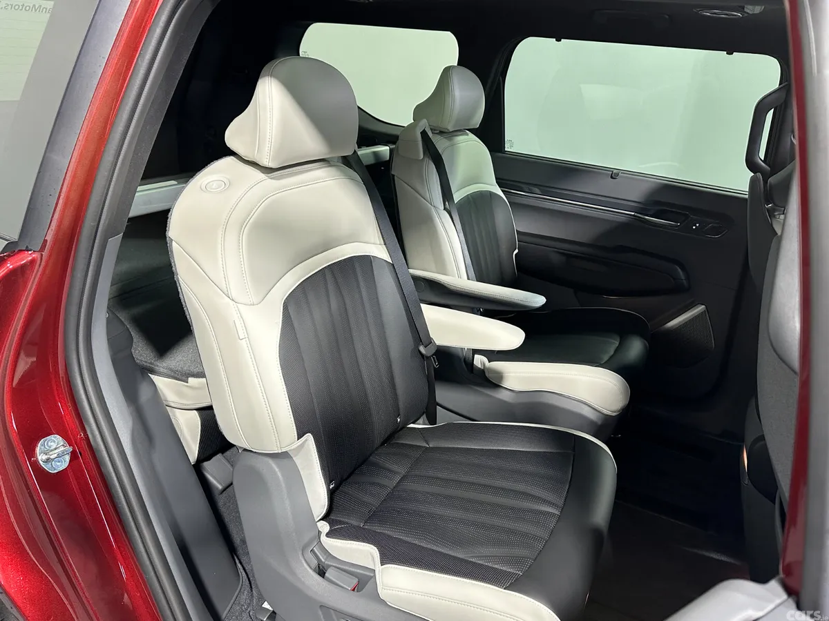 Kia EV9 SUV, Electric, 2026, Red