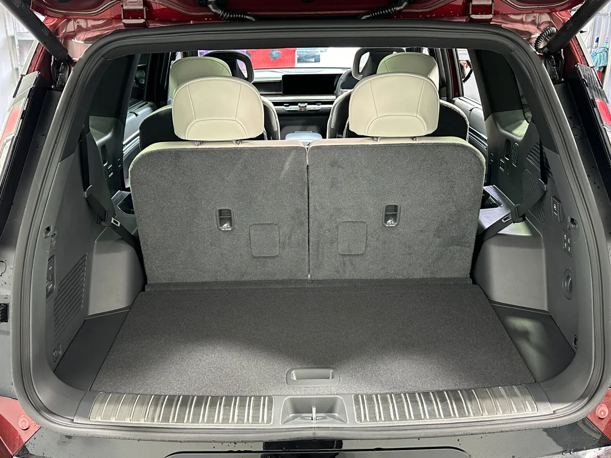 Kia EV9 SUV, Electric, 2026, Red