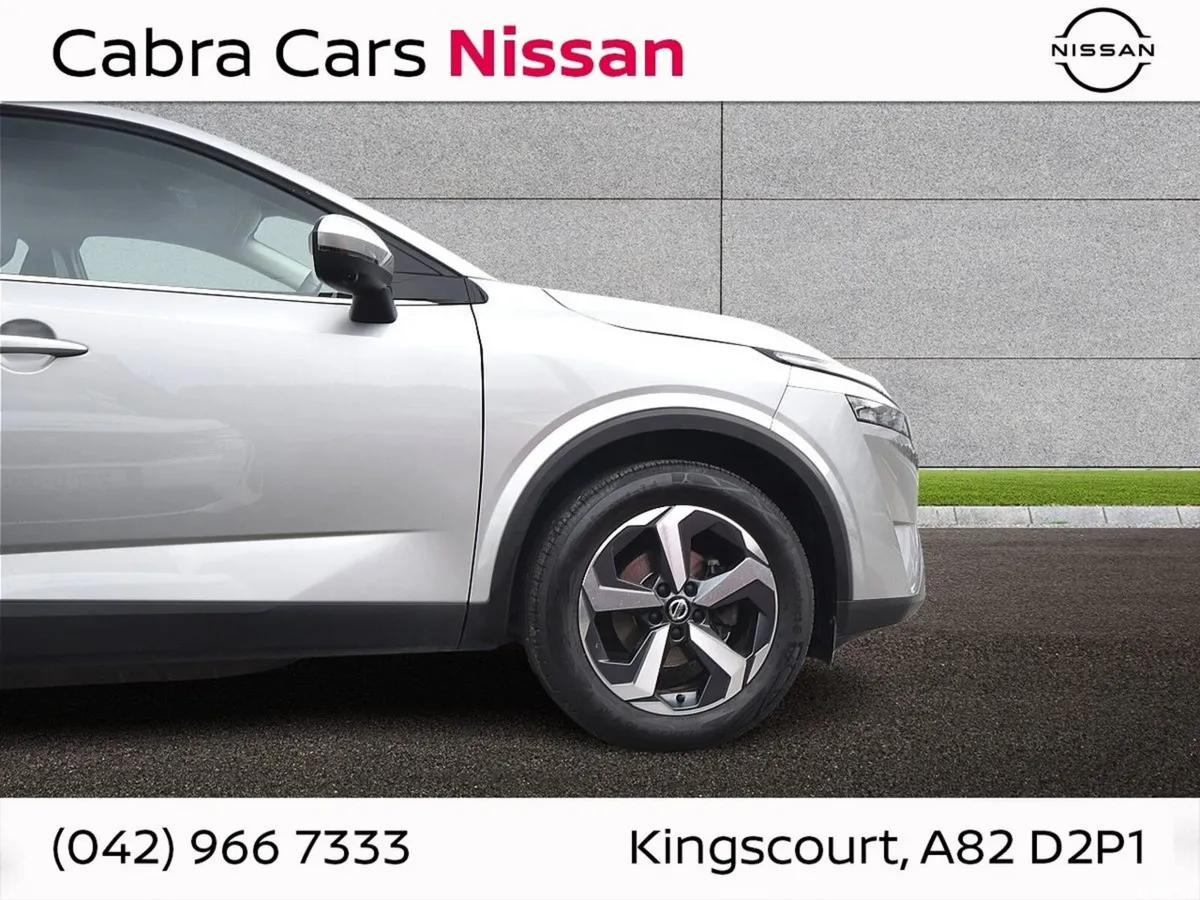Nissan Qashqai MPV, Petrol, 2022, Grey