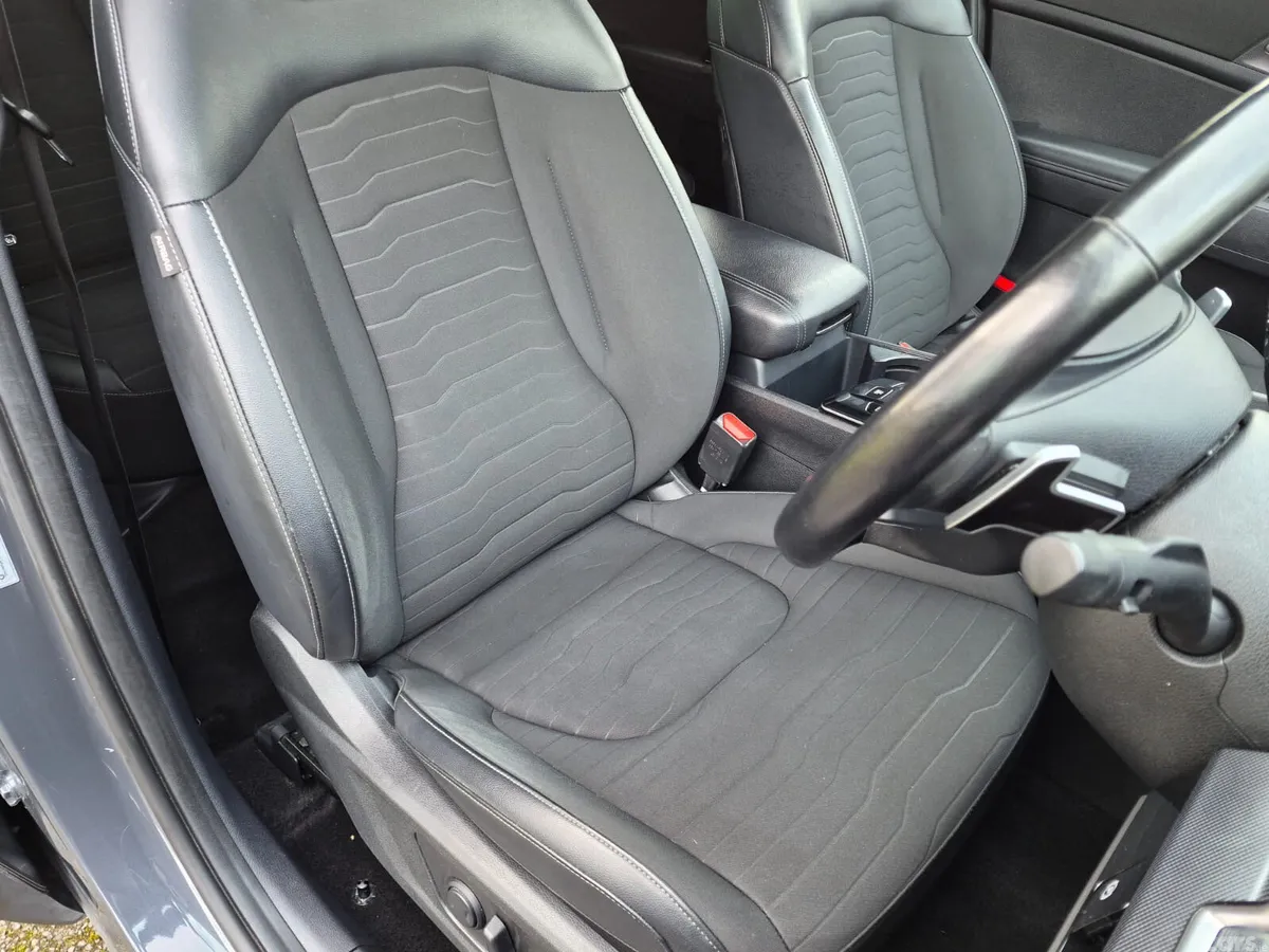 Kia Sportage SUV, Petrol Plug-in Hybrid, 2023, Grey