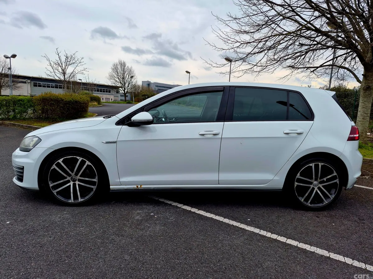 Volkswagen Golf Hatchback, Diesel, 2013, White
