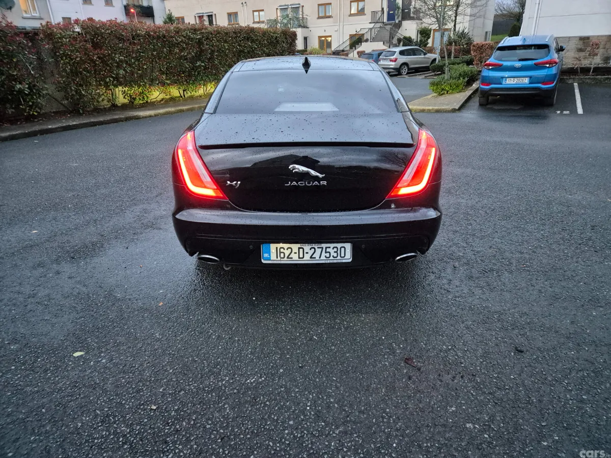 Jaguar XJ Saloon, Diesel, 2016, Black