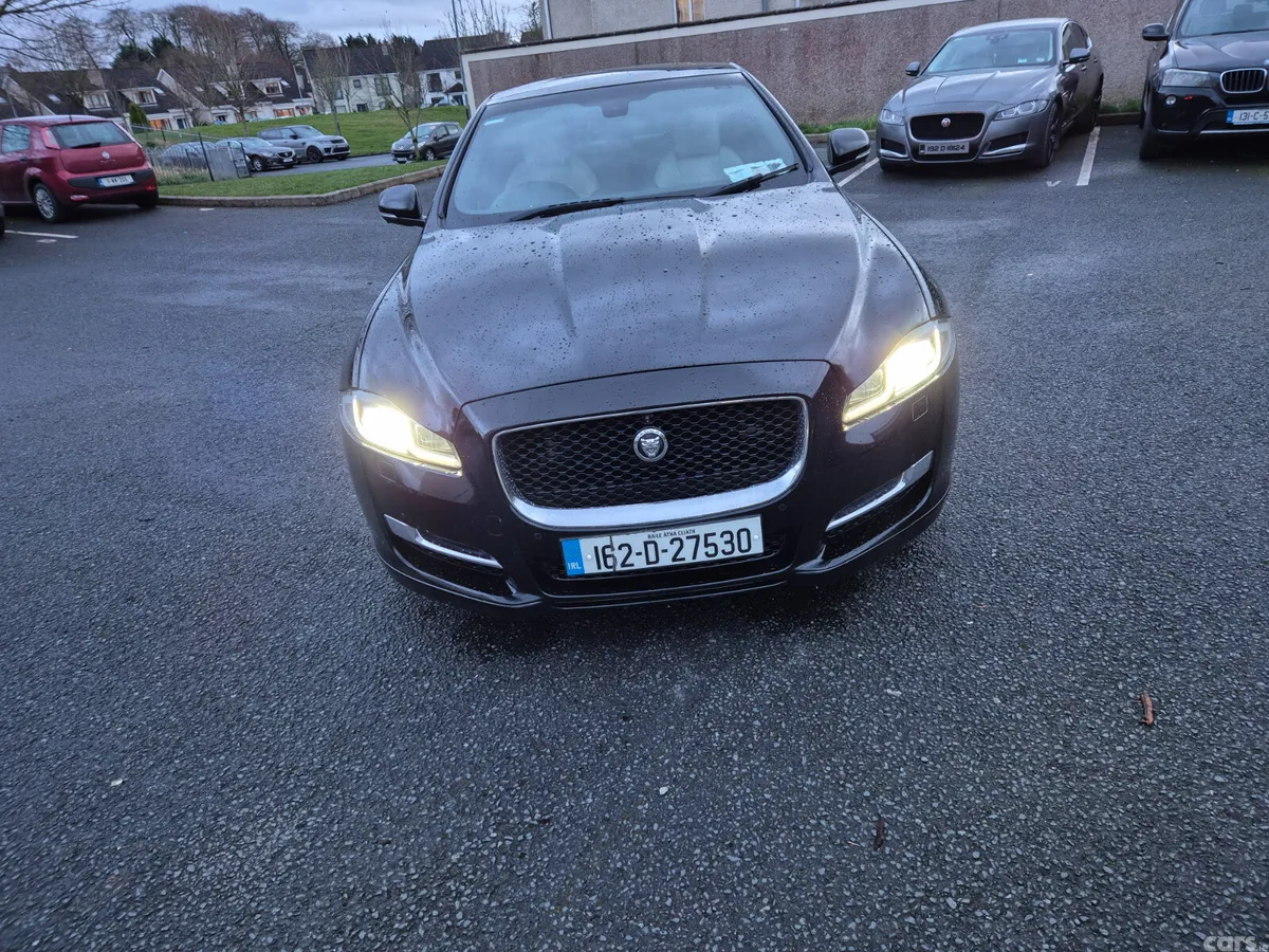 Jaguar XJ Saloon, Diesel, 2016, Black