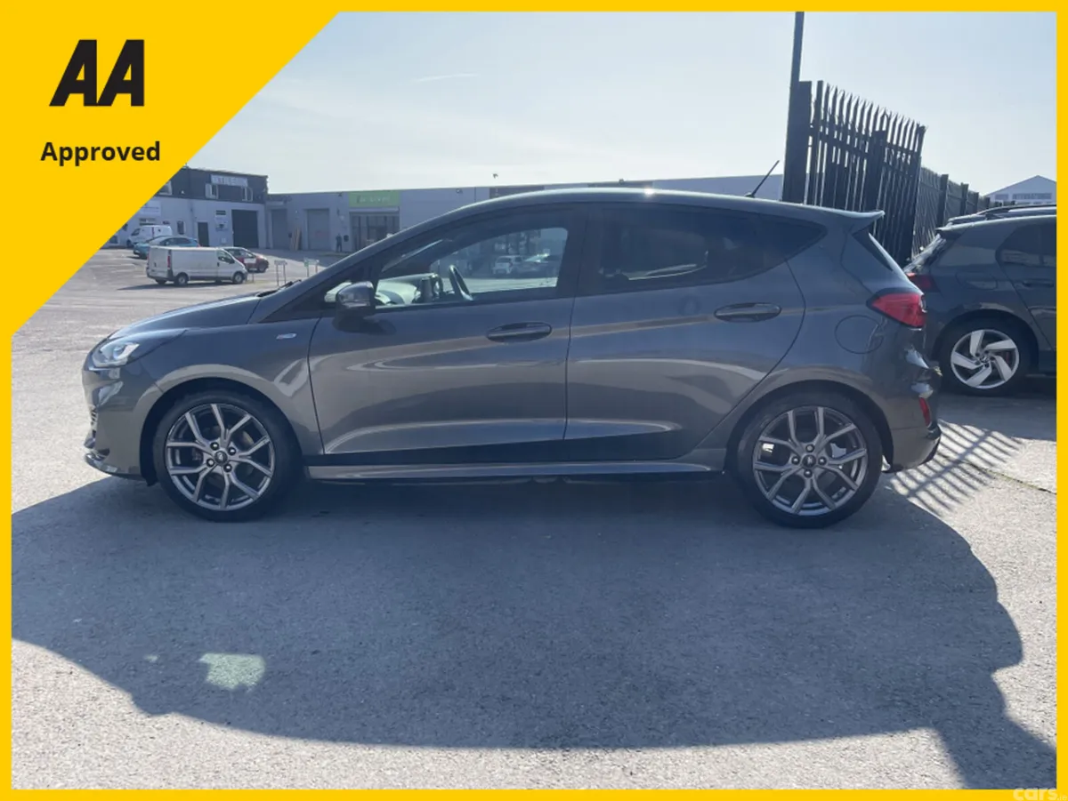Ford Fiesta Hatchback, Petrol, 2023, Grey