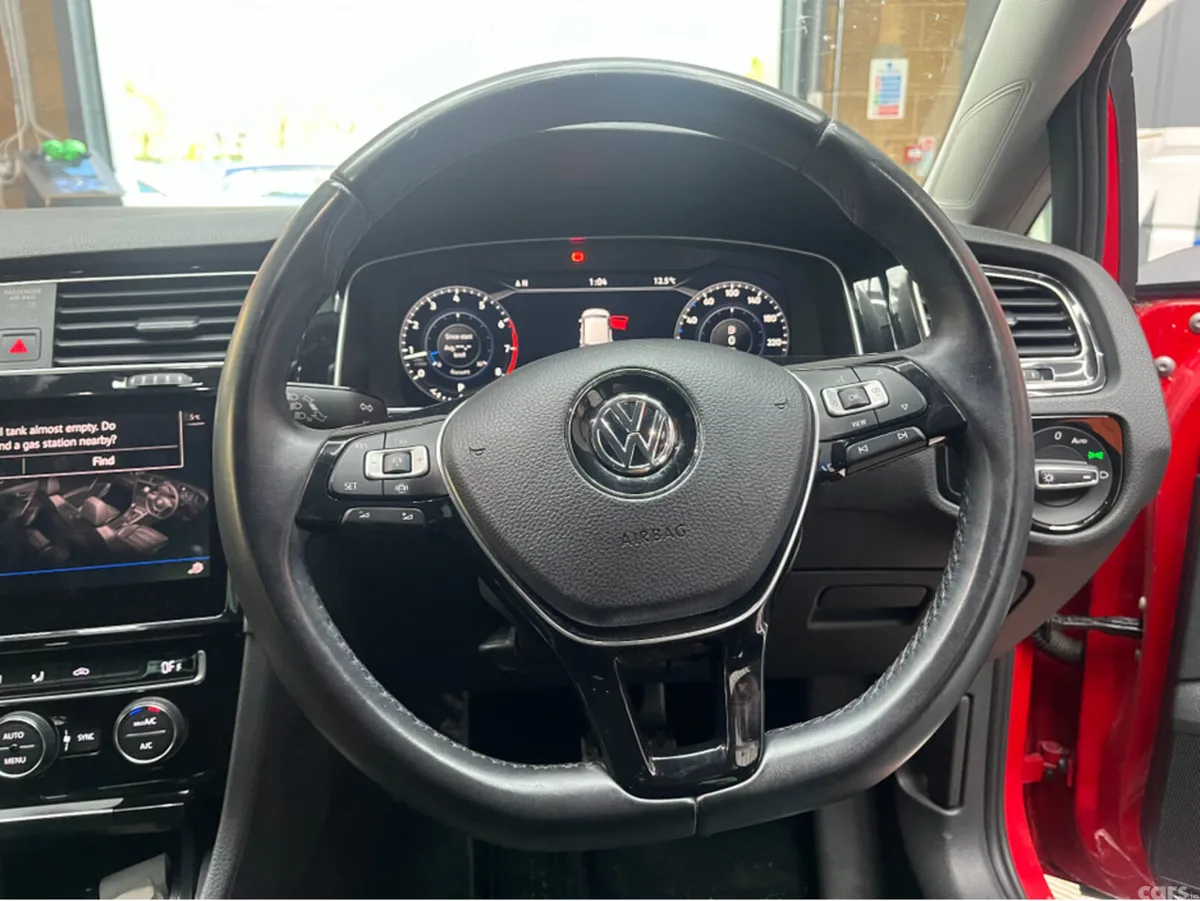 Volkswagen Golf Hatchback, Petrol, 2019, Red