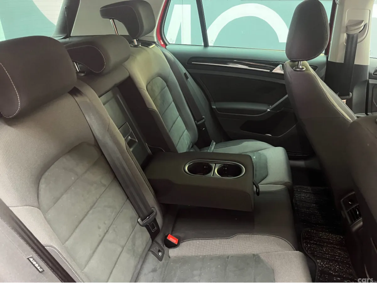 Volkswagen Golf Hatchback, Petrol, 2019, Red