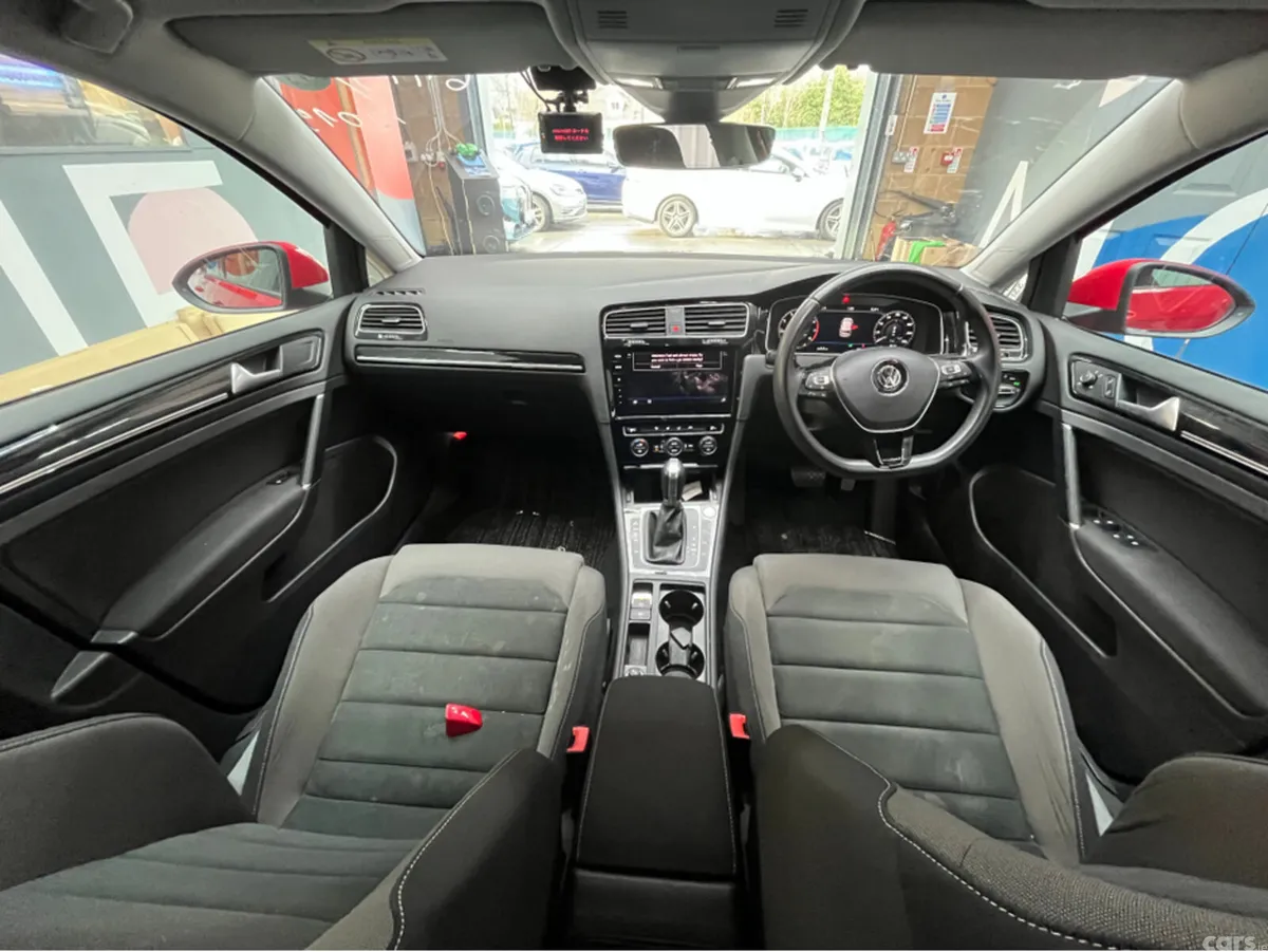 Volkswagen Golf Hatchback, Petrol, 2019, Red