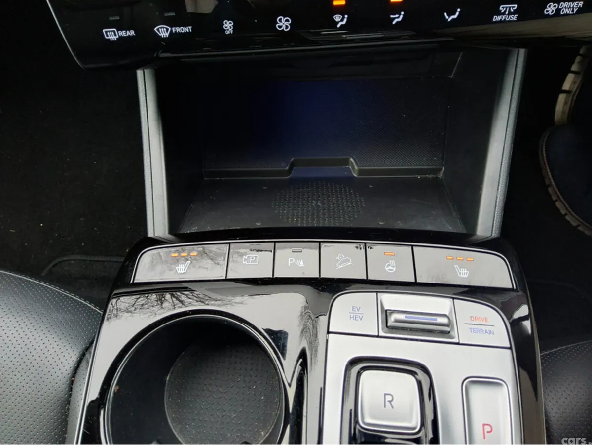Hyundai Tucson SUV, Petrol Plug-in Hybrid, 2023, Silver