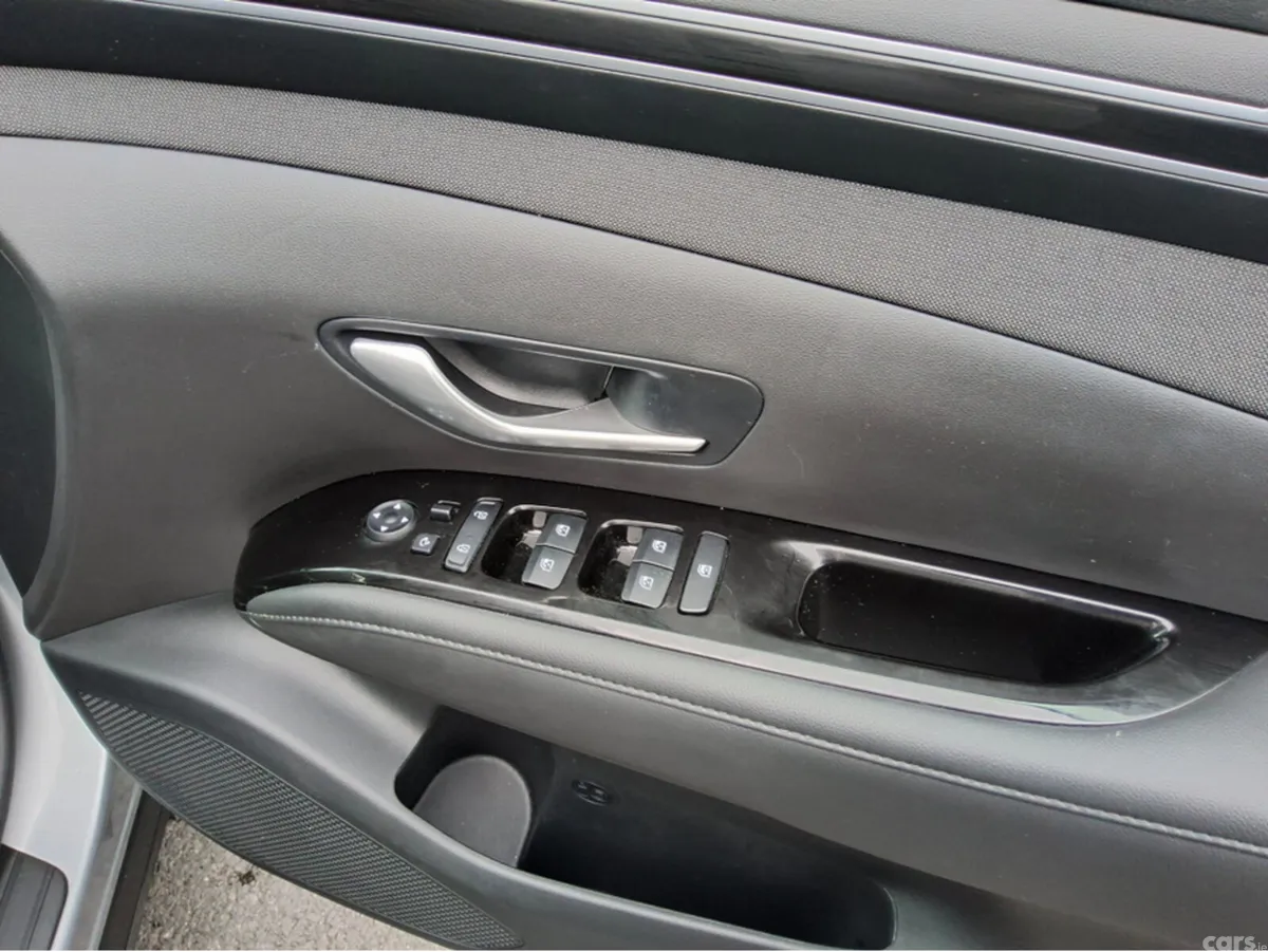Hyundai Tucson SUV, Petrol Plug-in Hybrid, 2023, Silver