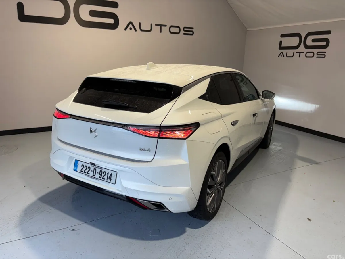 DS Automobiles DS 4 Saloon, Diesel, 2022, White