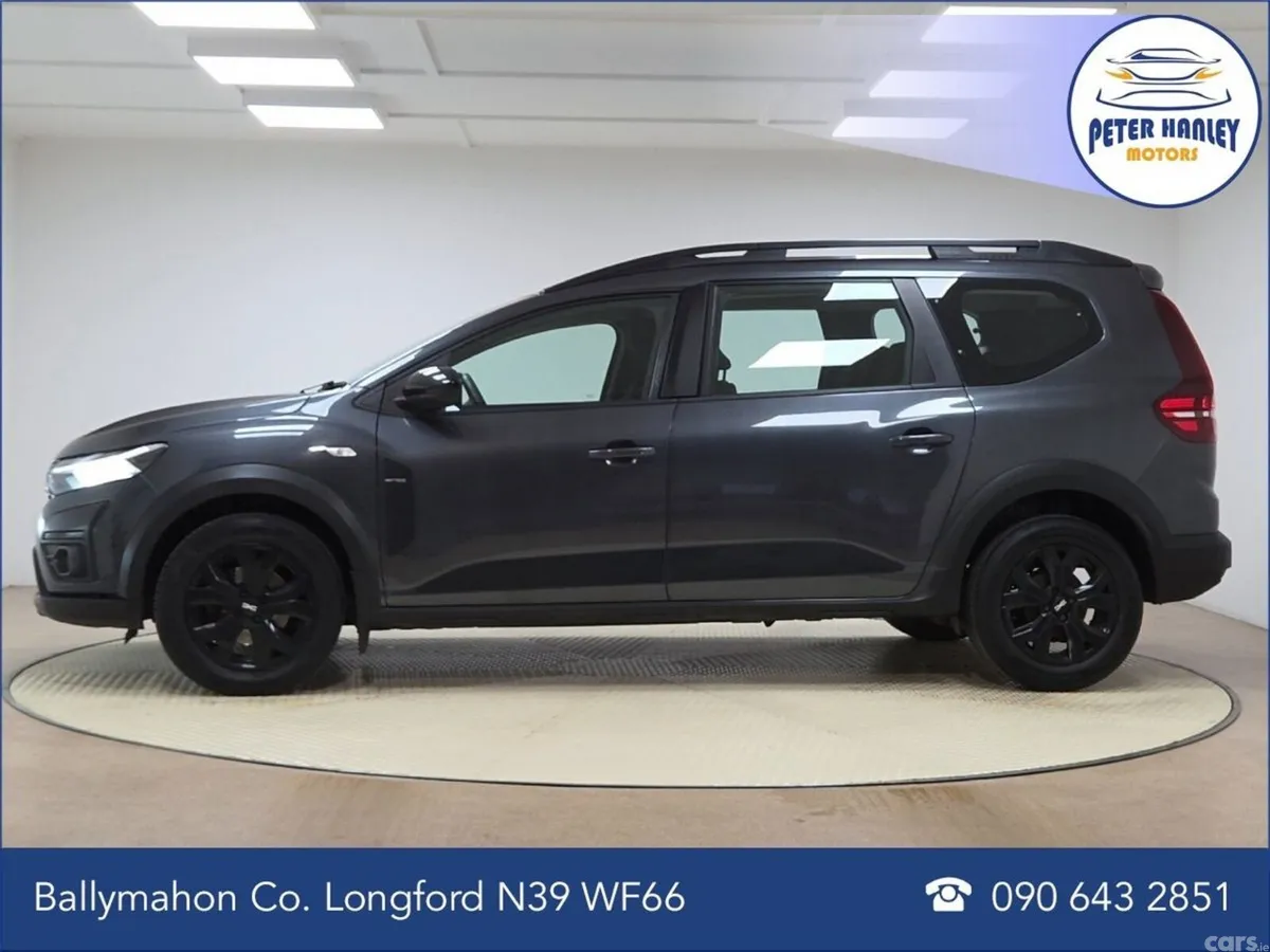 Dacia Jogger MPV, Petrol, 2023, Grey
