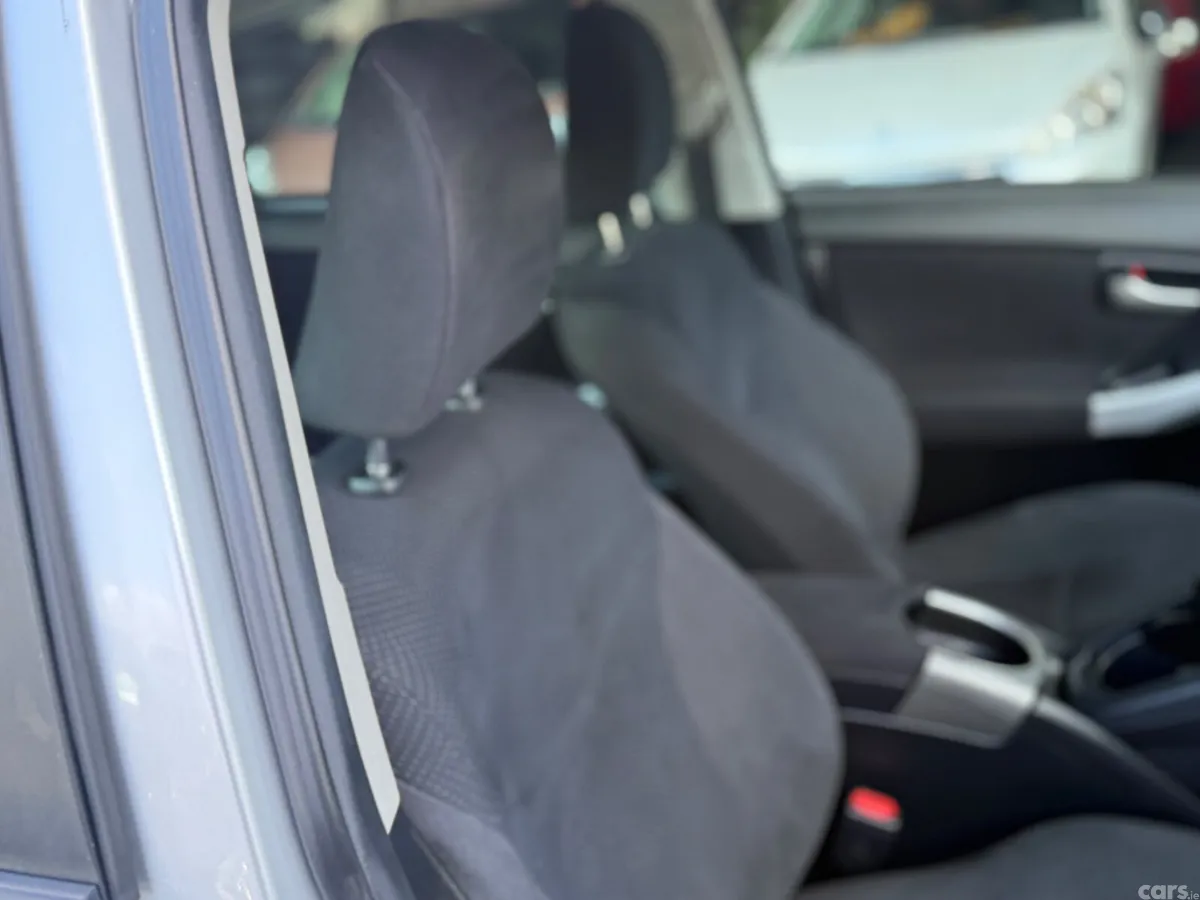 Toyota Prius Hatchback, Petrol Hybrid, 2014, Silver