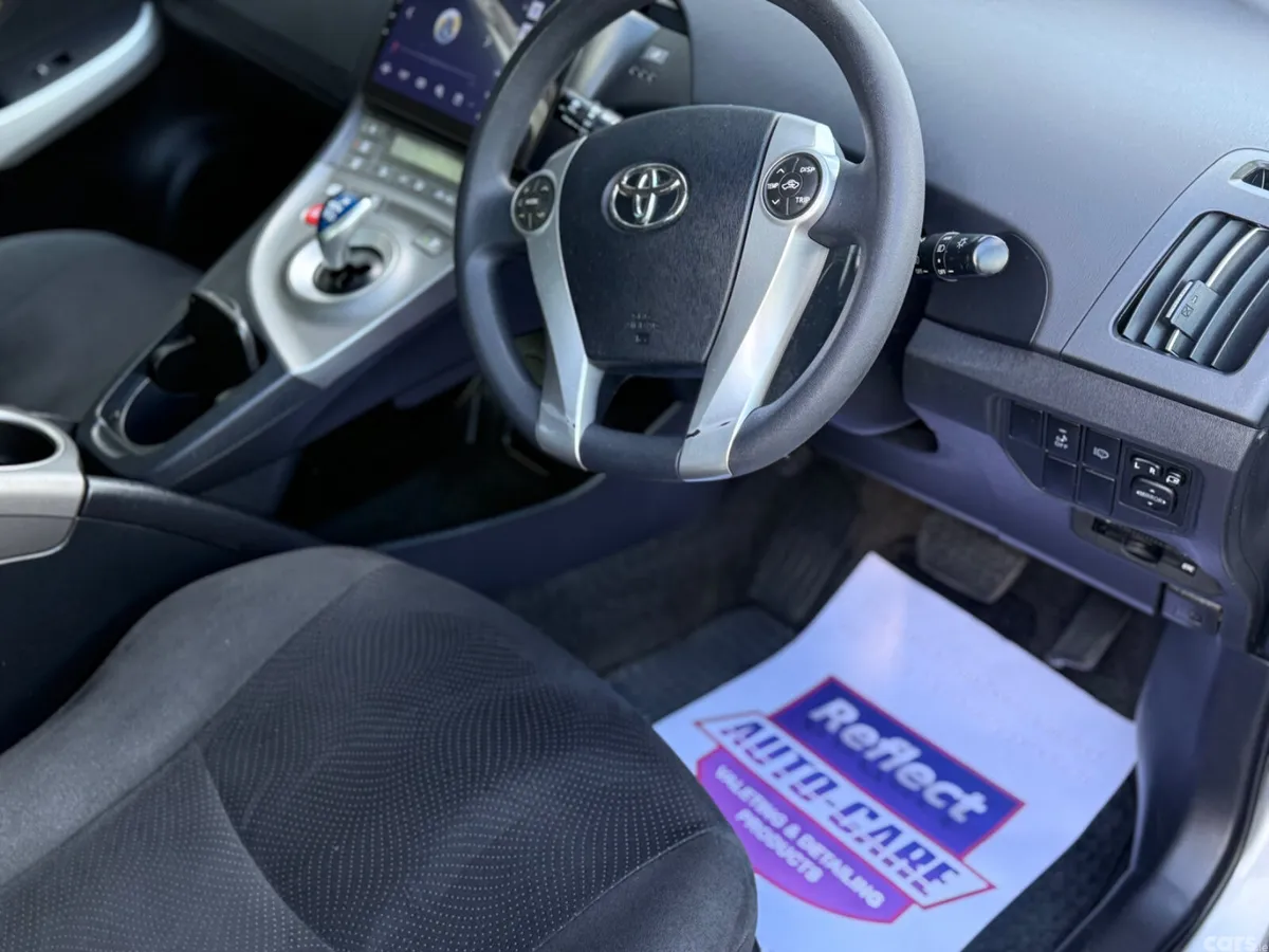 Toyota Prius Hatchback, Petrol Hybrid, 2014, Silver