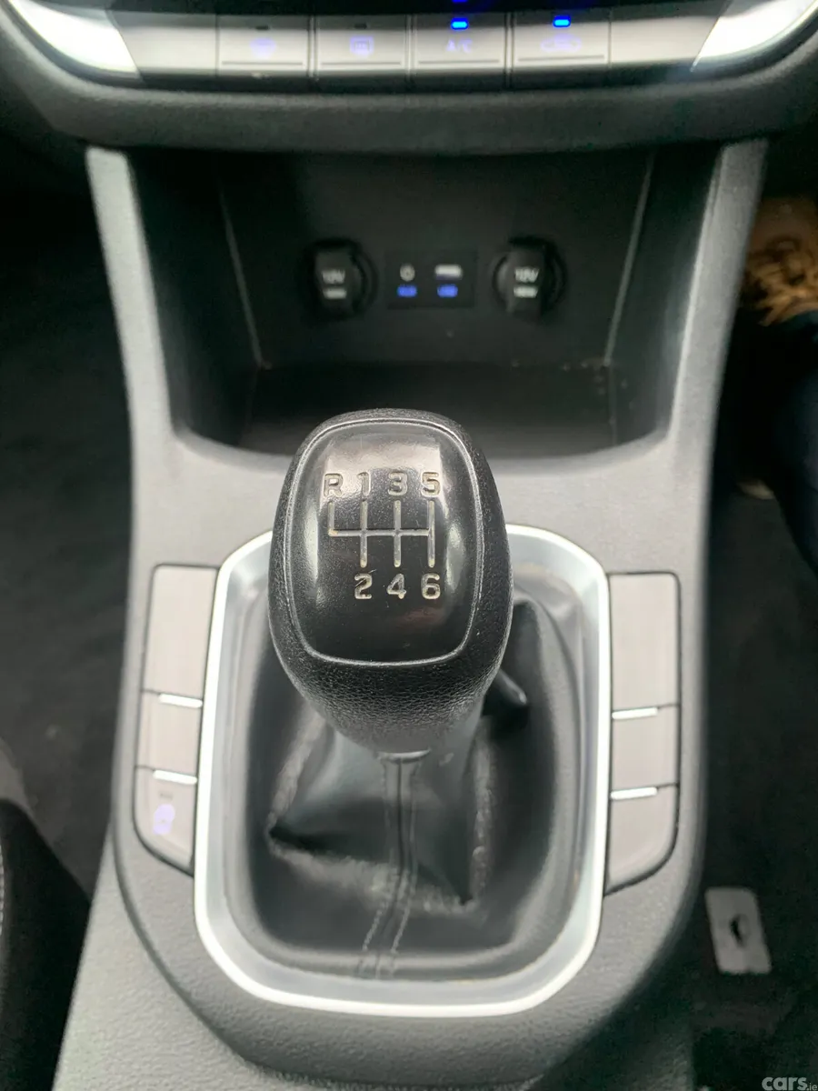 Hyundai i30 Hatchback, Petrol, 2017, Red