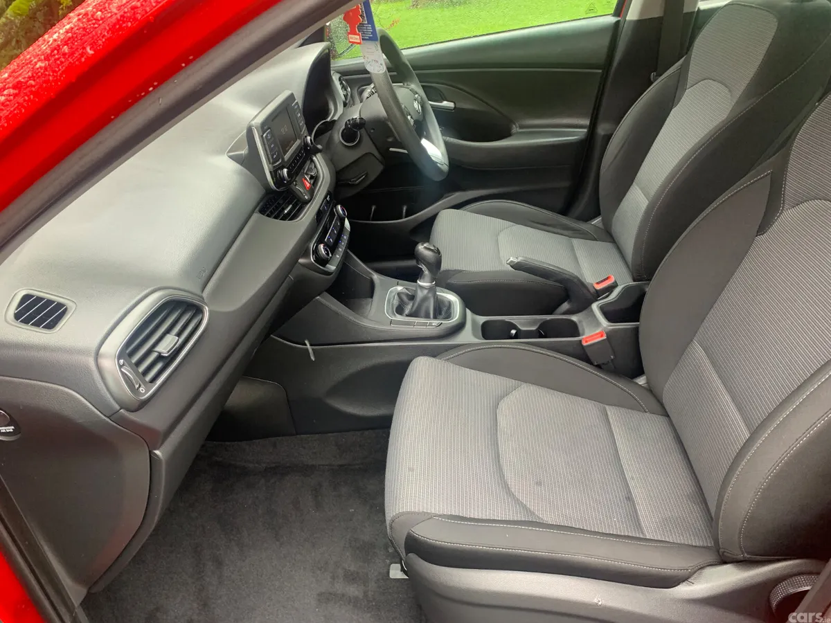 Hyundai i30 Hatchback, Petrol, 2017, Red