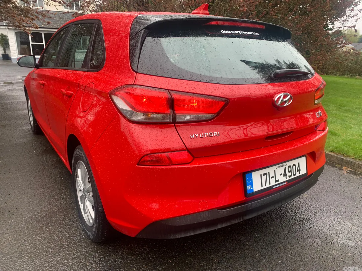 Hyundai i30 Hatchback, Petrol, 2017, Red