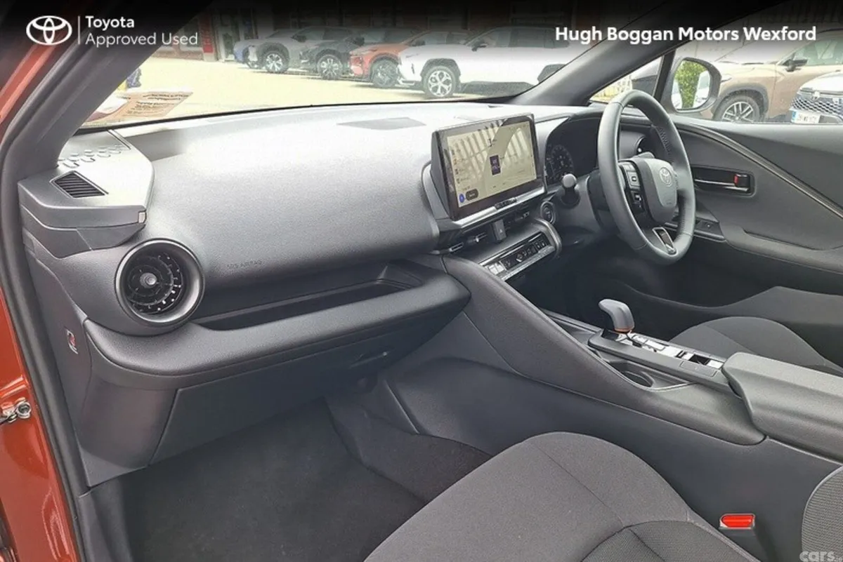 Toyota C-HR SUV, Petrol Hybrid, 2025, Brown