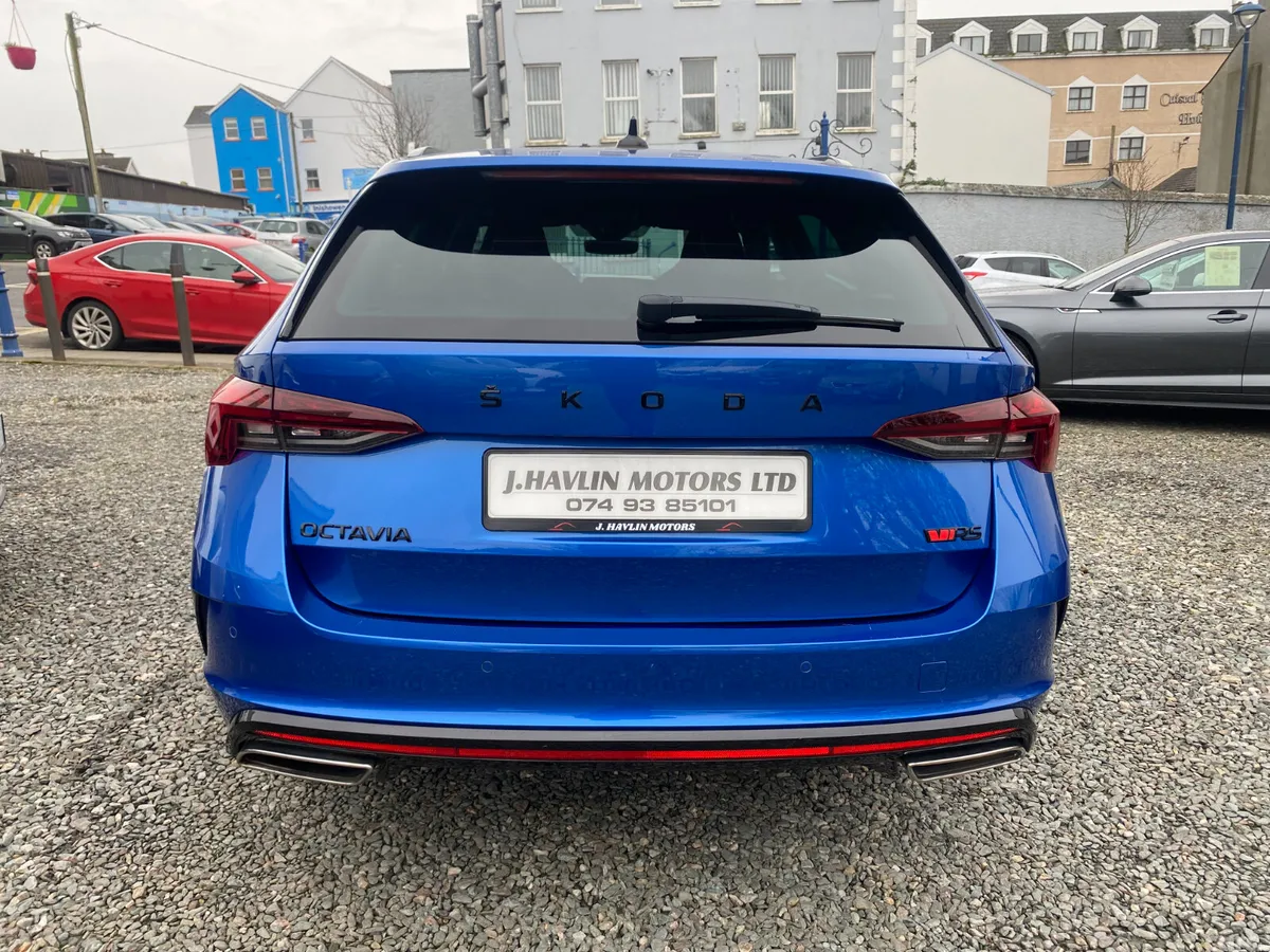 Skoda Octavia Estate, Diesel, 2022, Blue