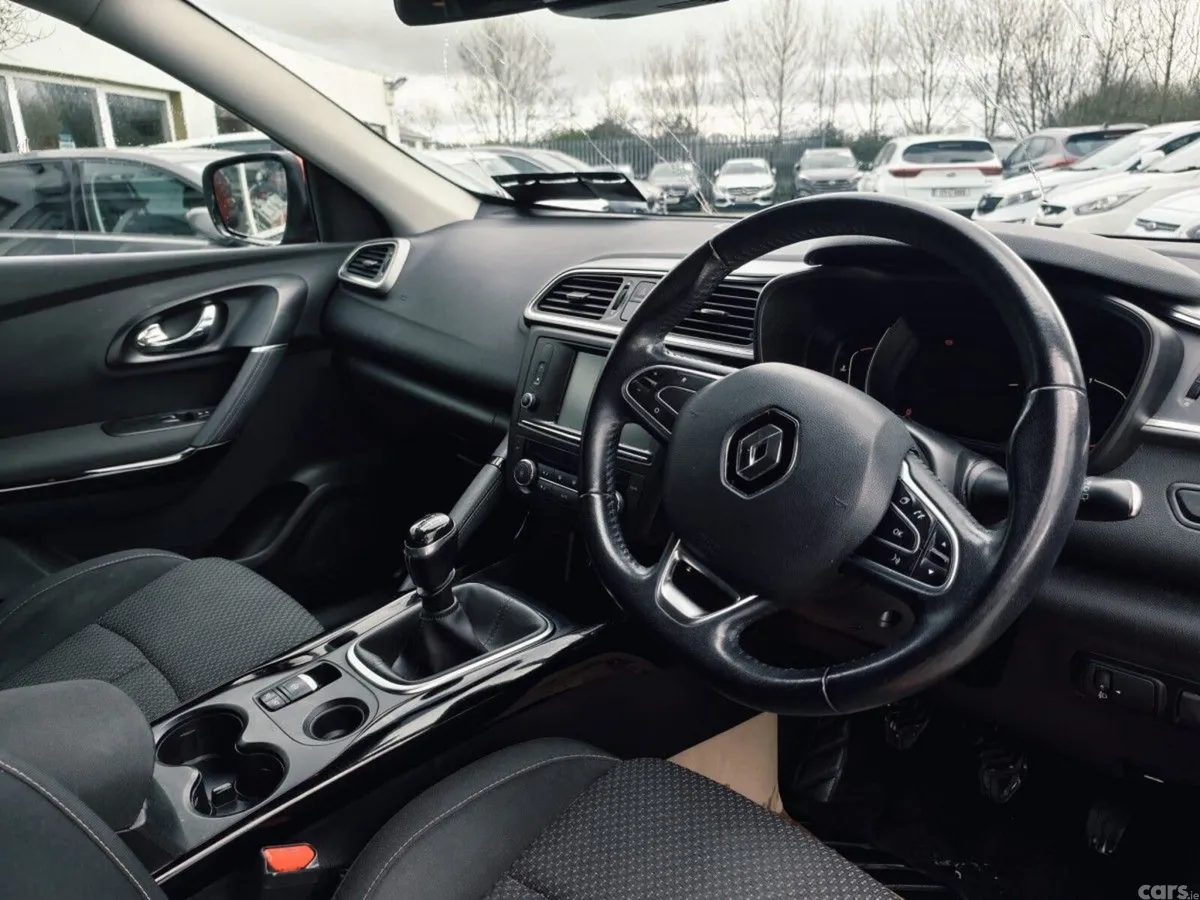 Renault Kadjar SUV, Diesel, 2017, Red