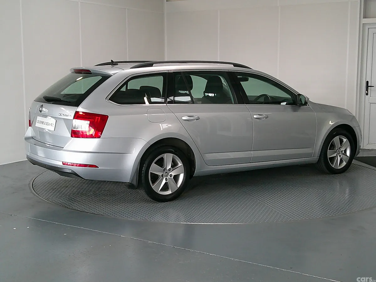 Skoda Octavia Unknown, Unknown, 2020, Grey