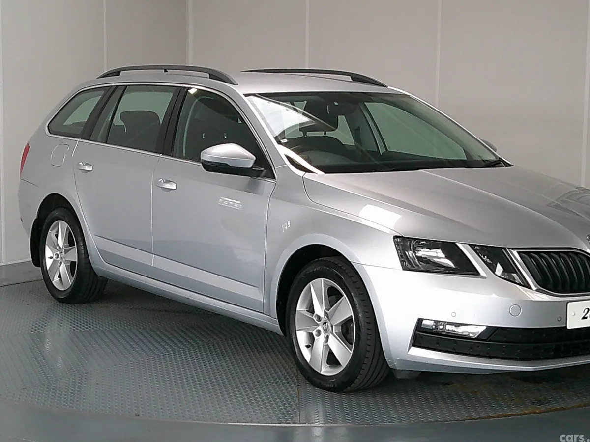Skoda Octavia Unknown, Unknown, 2020, Grey