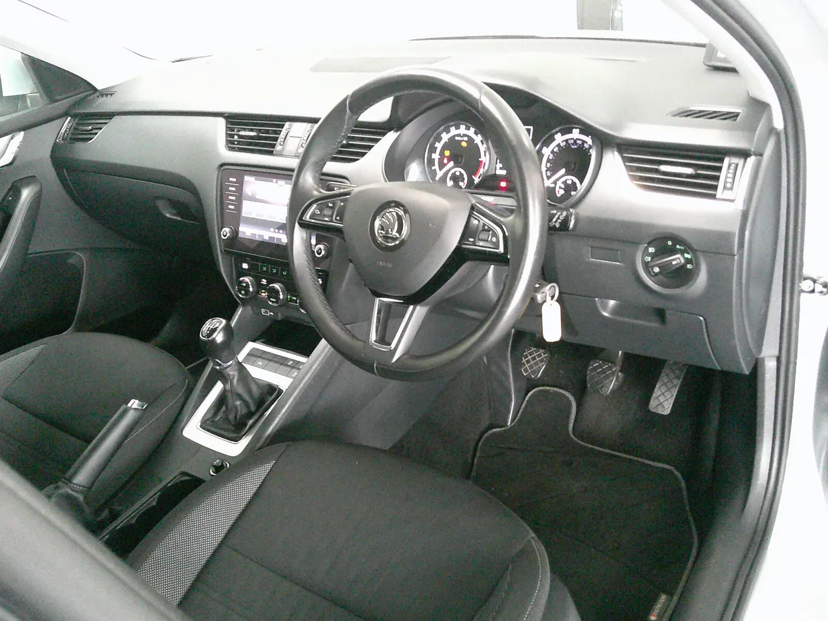 Skoda Octavia Unknown, Unknown, 2020, Grey