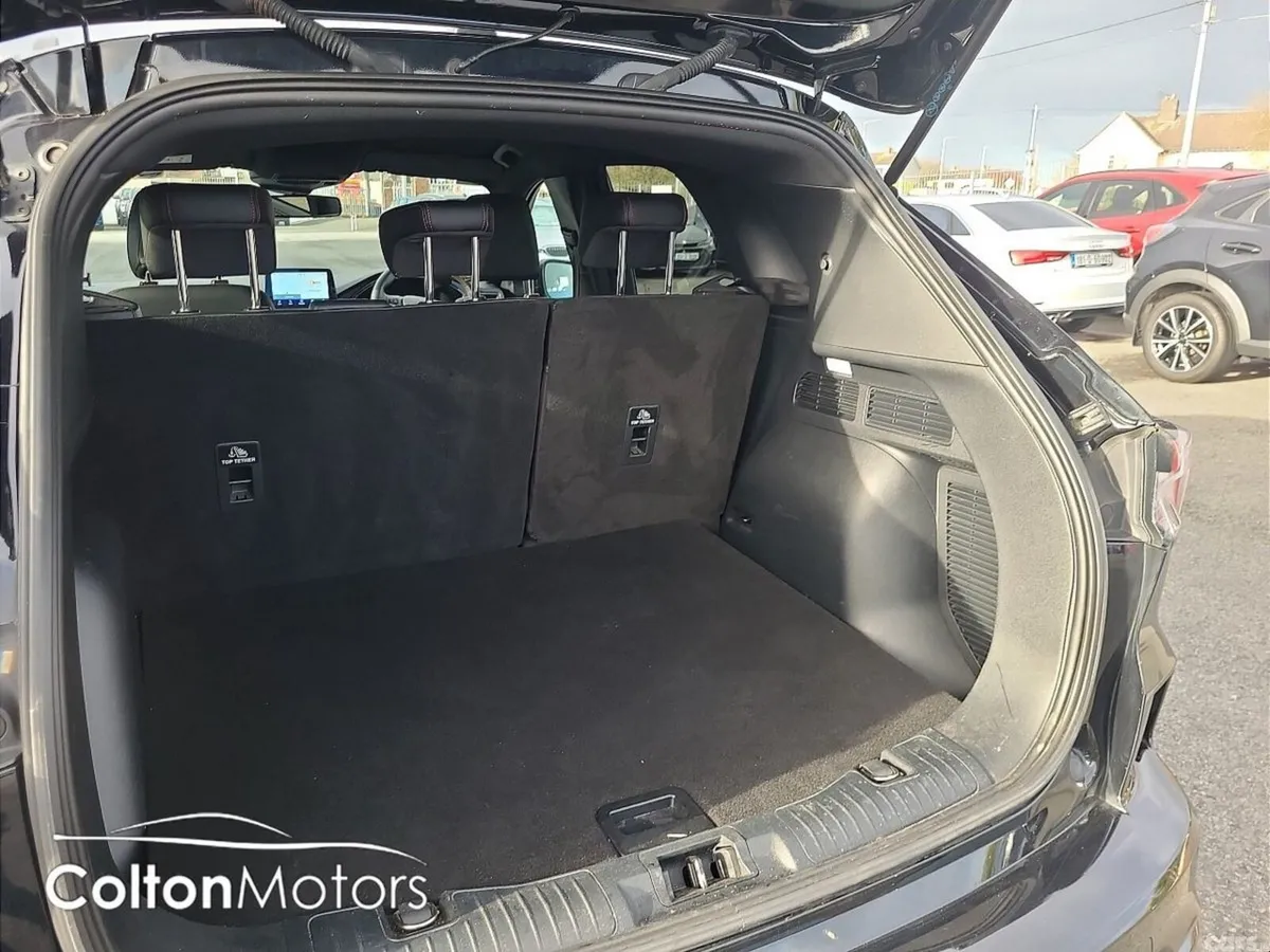 Ford Kuga SUV, Petrol Plug-in Hybrid, 2023, Black
