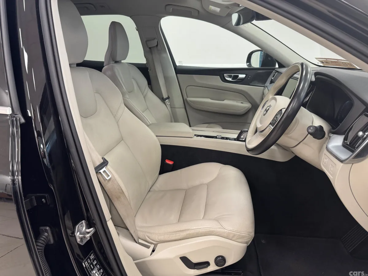 Volvo XC60 SUV, Diesel, 2021, Black