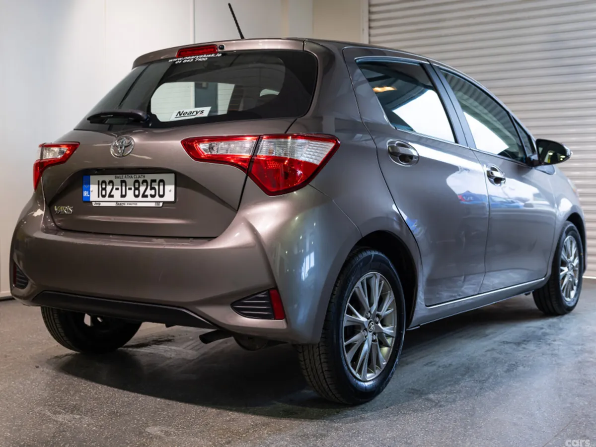 Toyota Yaris Hatchback, Petrol, 2018, Grey