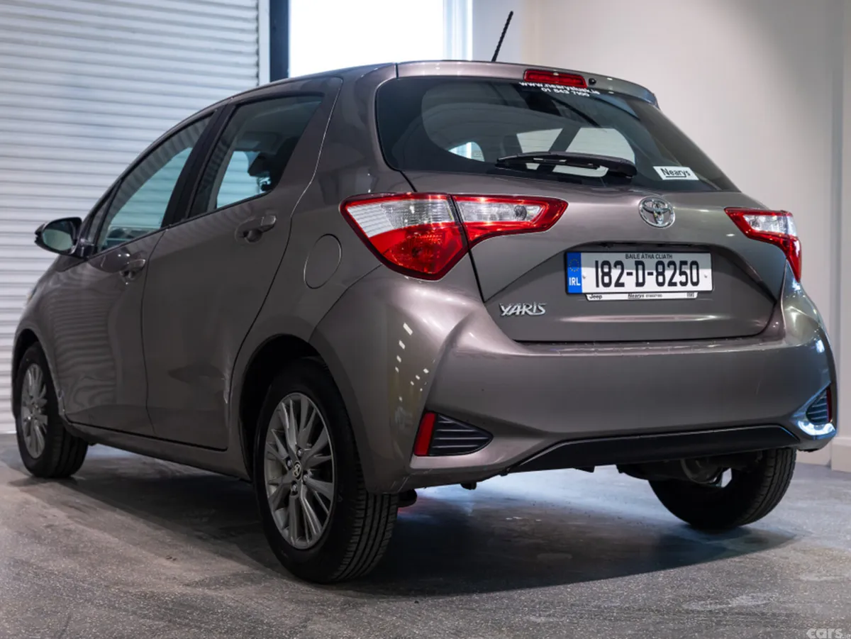 Toyota Yaris Hatchback, Petrol, 2018, Grey