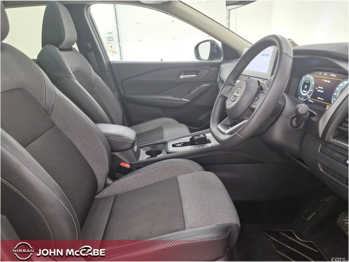 Nissan Qashqai MPV, Petrol Hybrid, 2025, Black