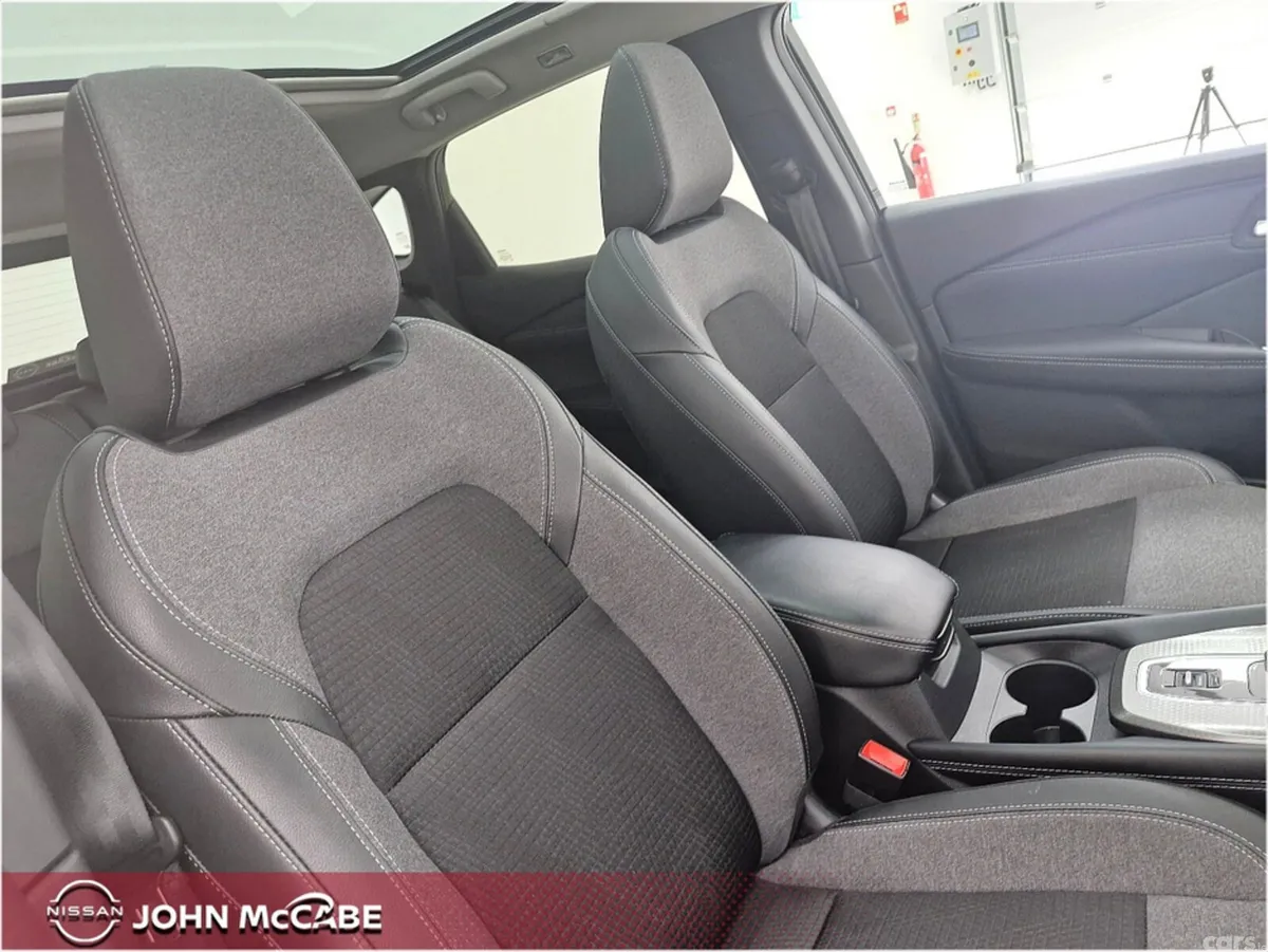 Nissan Qashqai MPV, Petrol Hybrid, 2025, Black