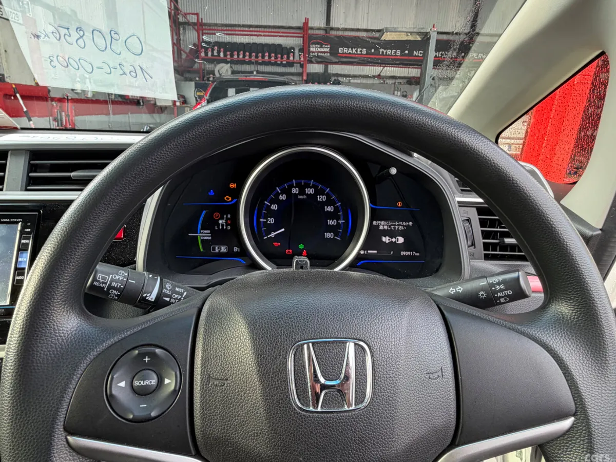 Honda Fit Hatchback, Petrol Hybrid, 2016, White