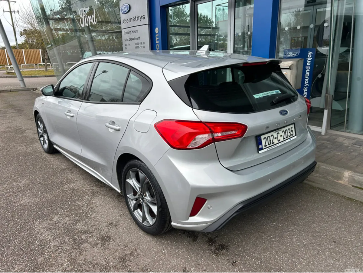 Ford Focus Hatchback, Petrol, 2020, Grey