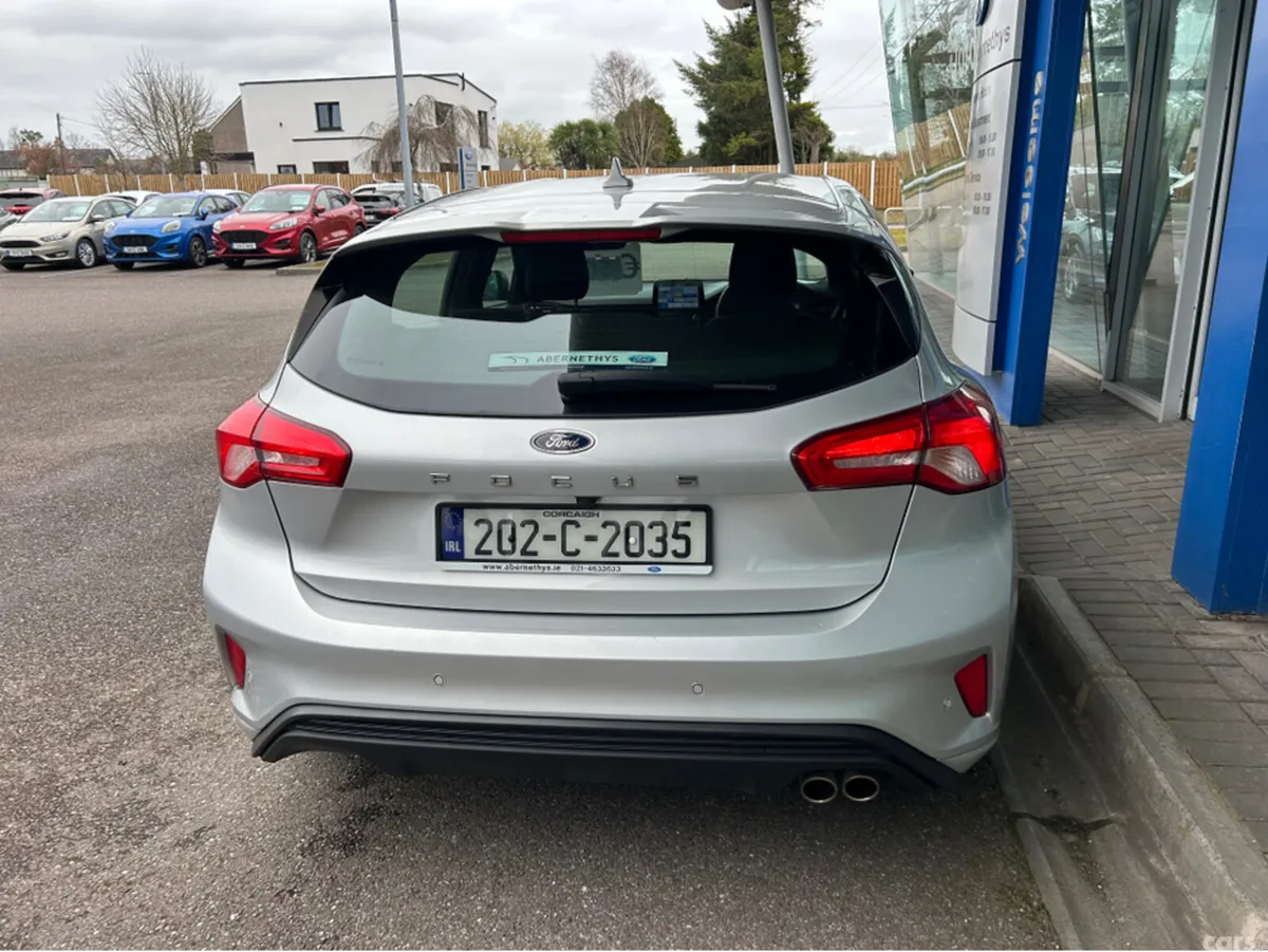 Ford Focus Hatchback, Petrol, 2020, Grey