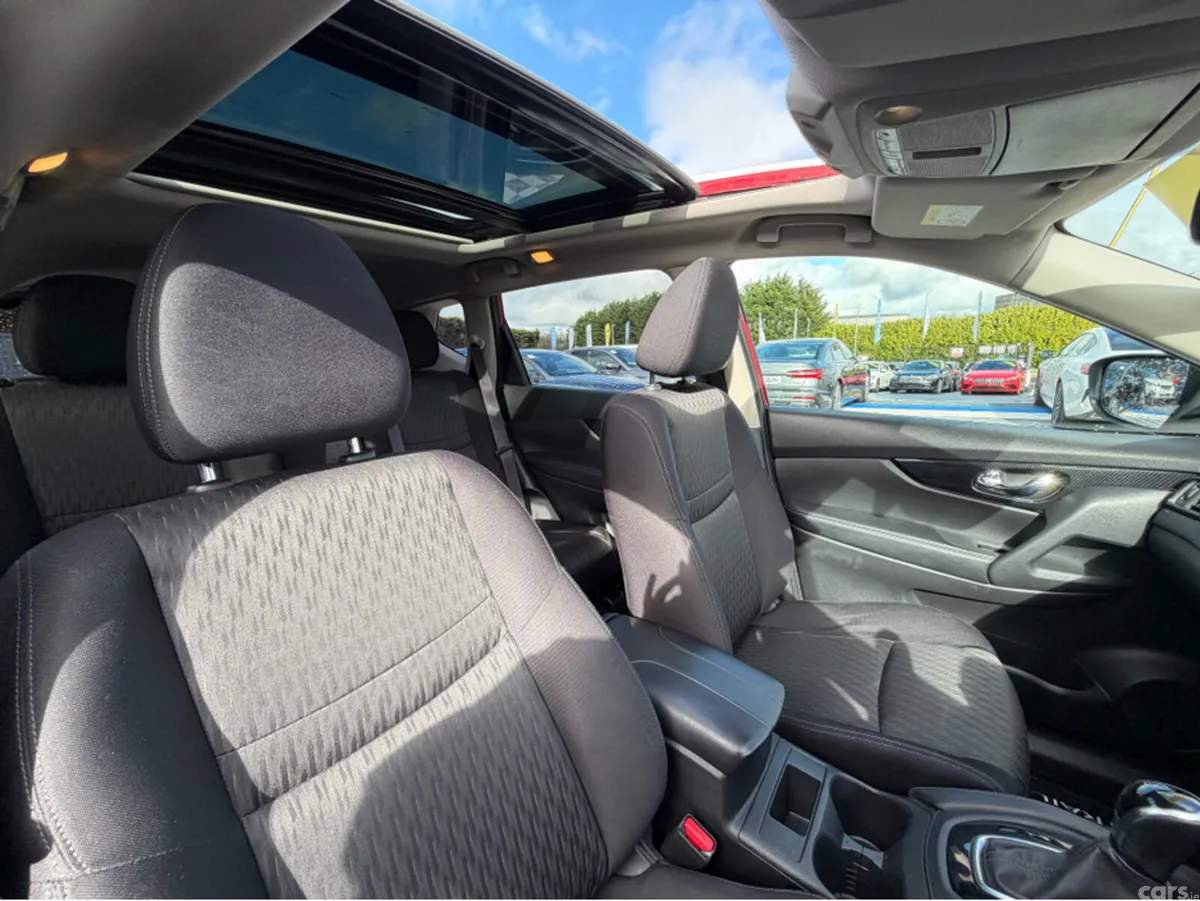 Nissan X-Trail SUV, Diesel, 2020, Red