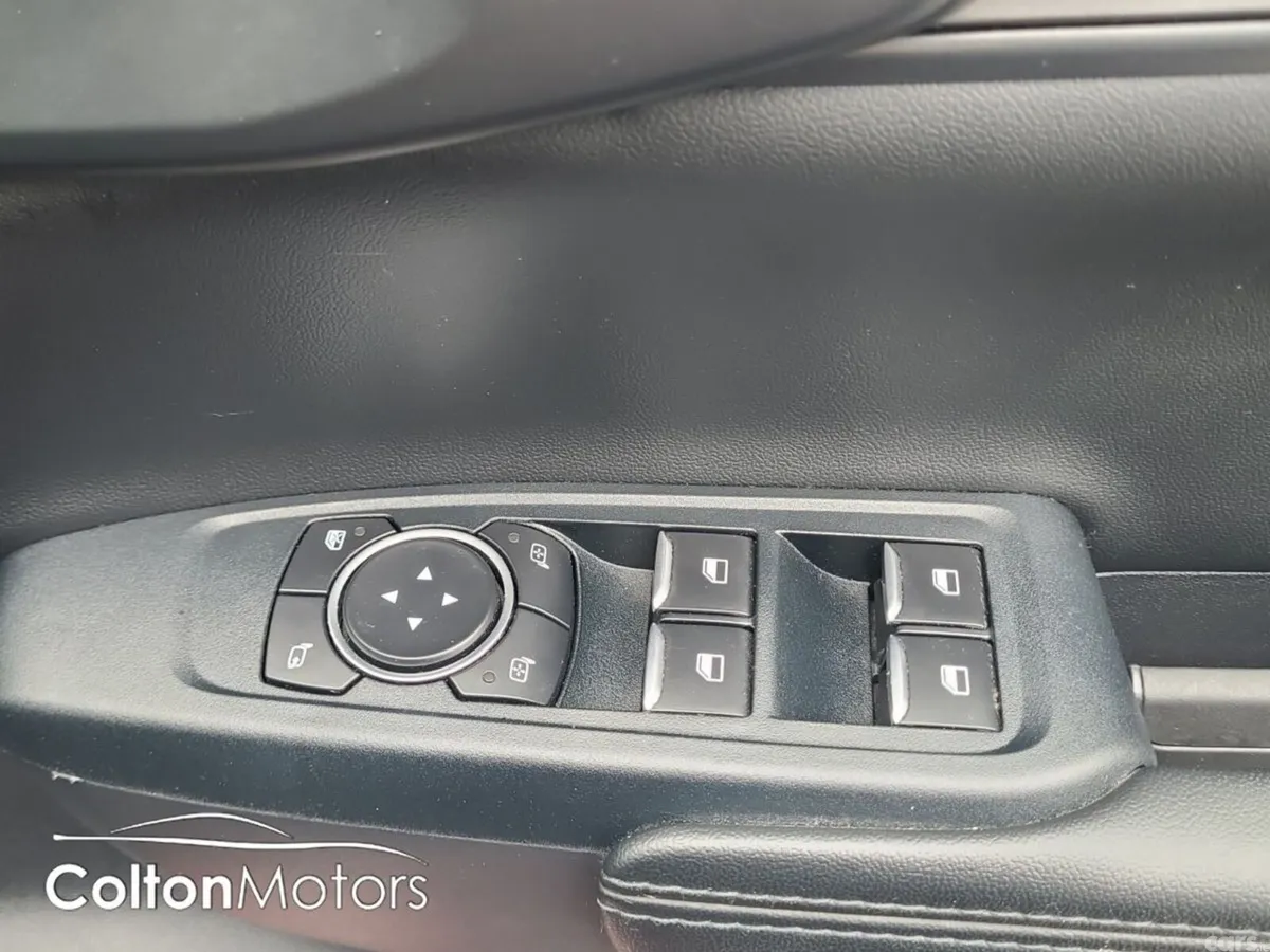 Ford Ranger MPV, Diesel, 2024, Red