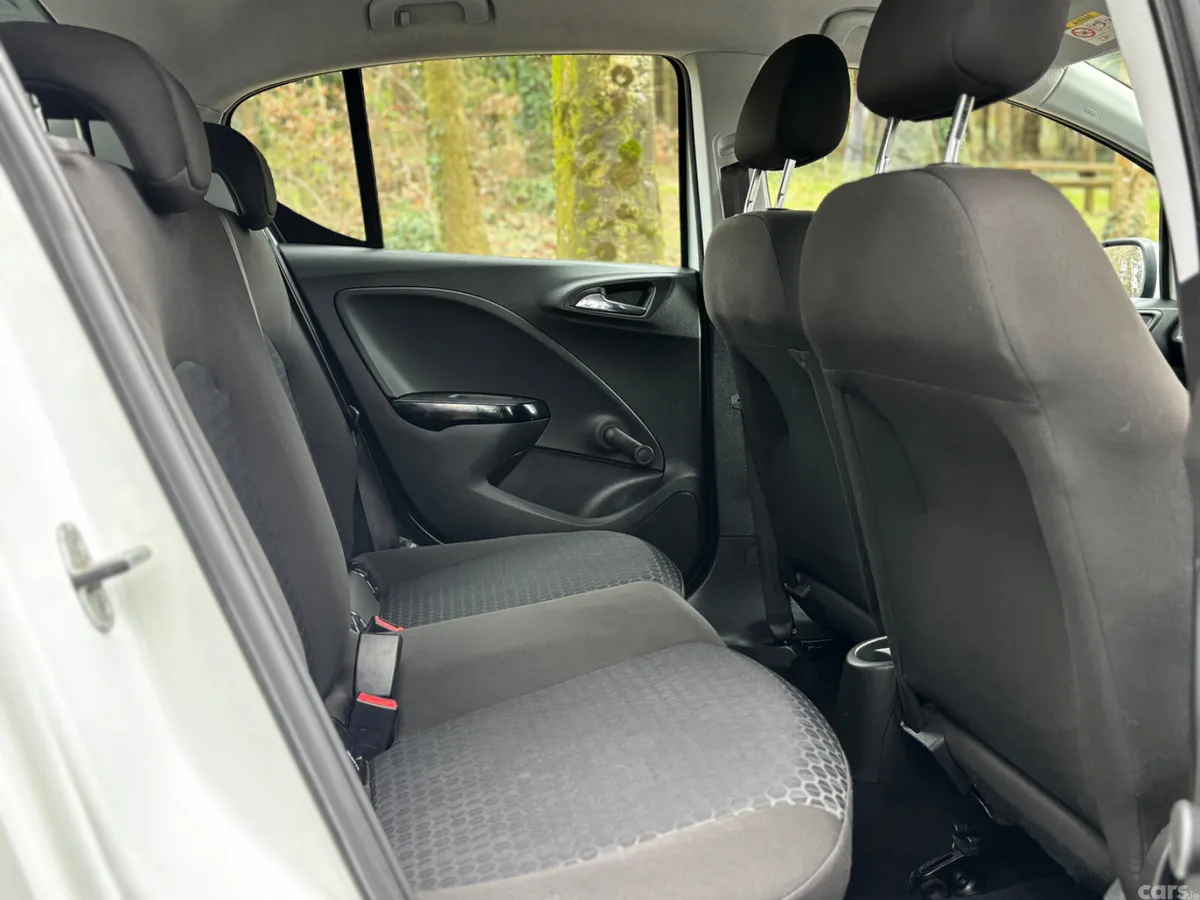 Opel Corsa Hatchback, Petrol, 2016, White