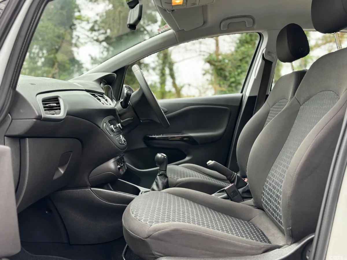 Opel Corsa Hatchback, Petrol, 2016, White