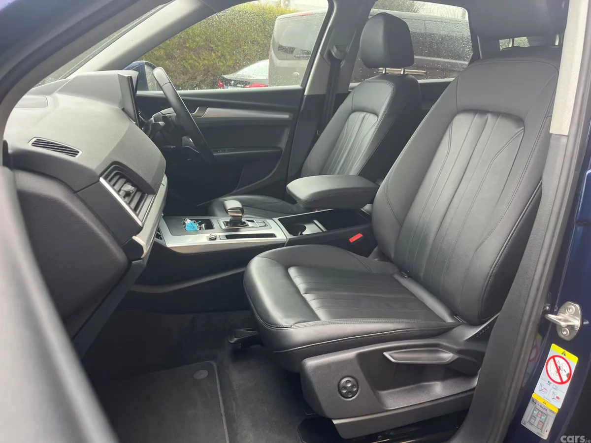 Audi Q5 SUV, Petrol Plug-in Hybrid, 2023, Blue