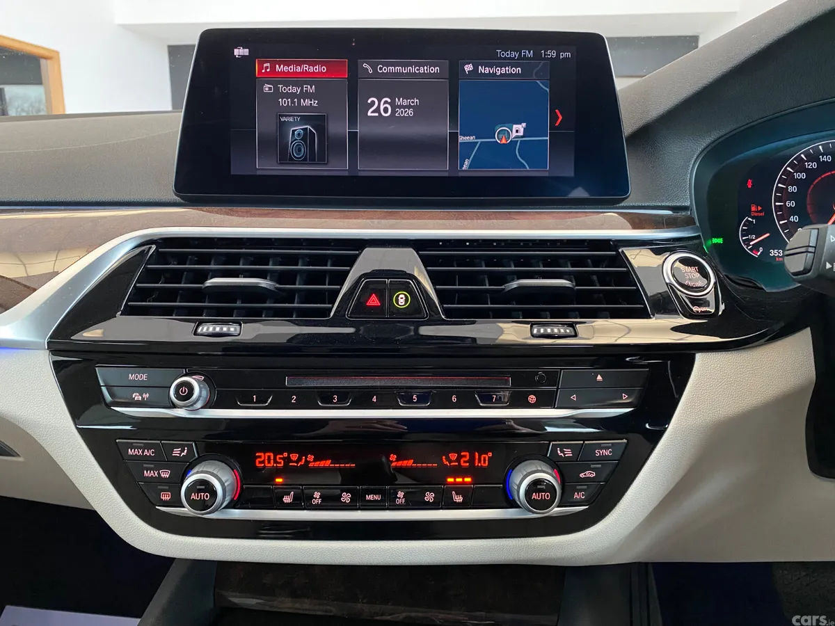 BMW 5-Series Saloon, Diesel, 2019, Blue