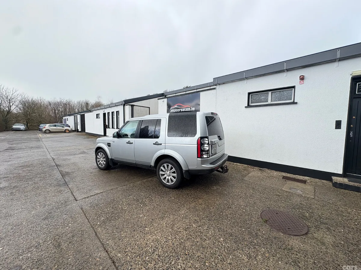 Land Rover Discovery SUV, Diesel, 2014, Silver