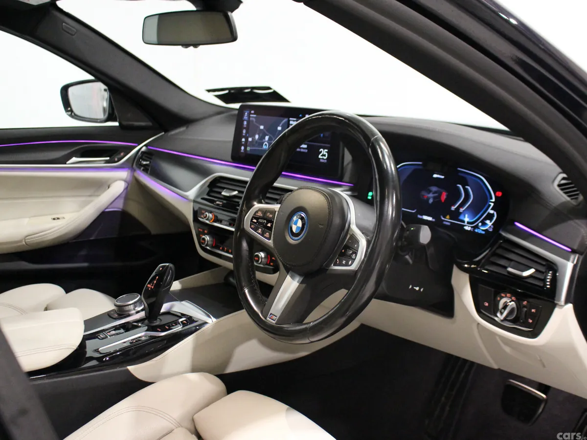 BMW 5-Series Saloon, Petrol Plug-in Hybrid, 2022, Black
