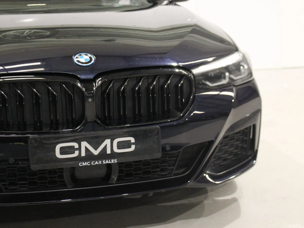 BMW 5-Series Saloon, Petrol Plug-in Hybrid, 2022, Black