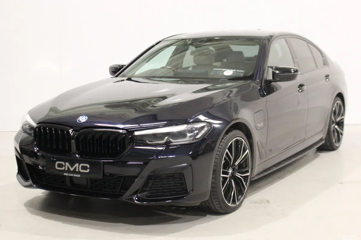 BMW 5-Series Saloon, Petrol Plug-in Hybrid, 2022, Black