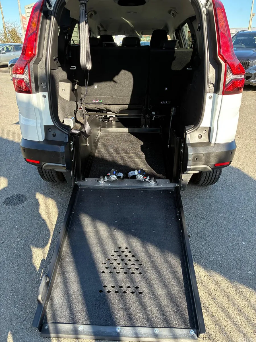 Dacia Jogger SUV, Petrol, 2024, White