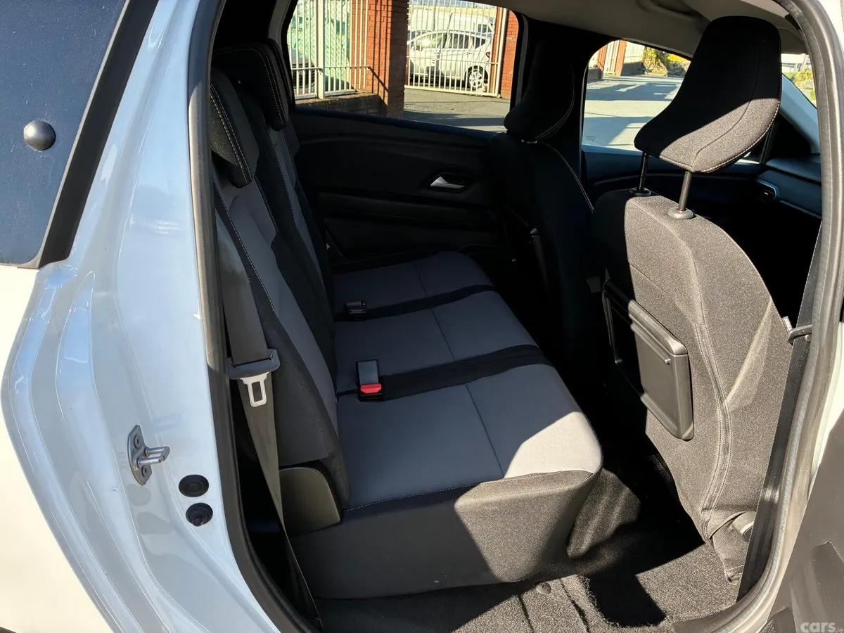 Dacia Jogger SUV, Petrol, 2024, White
