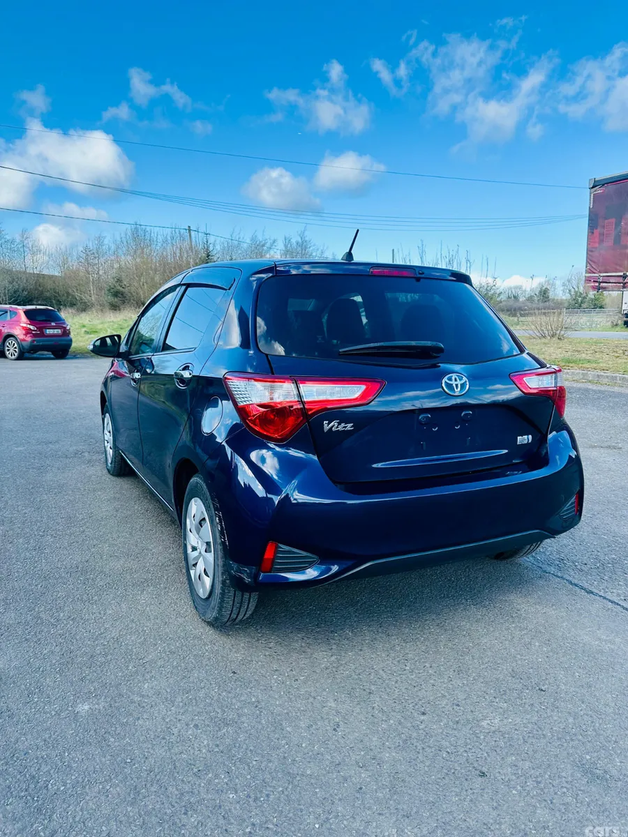 Toyota Vitz Hatchback, Petrol Hybrid, 2018, Blue