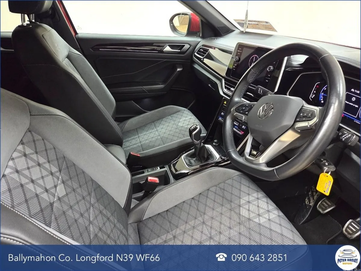 Volkswagen T-Roc SUV, Petrol, 2024, Red