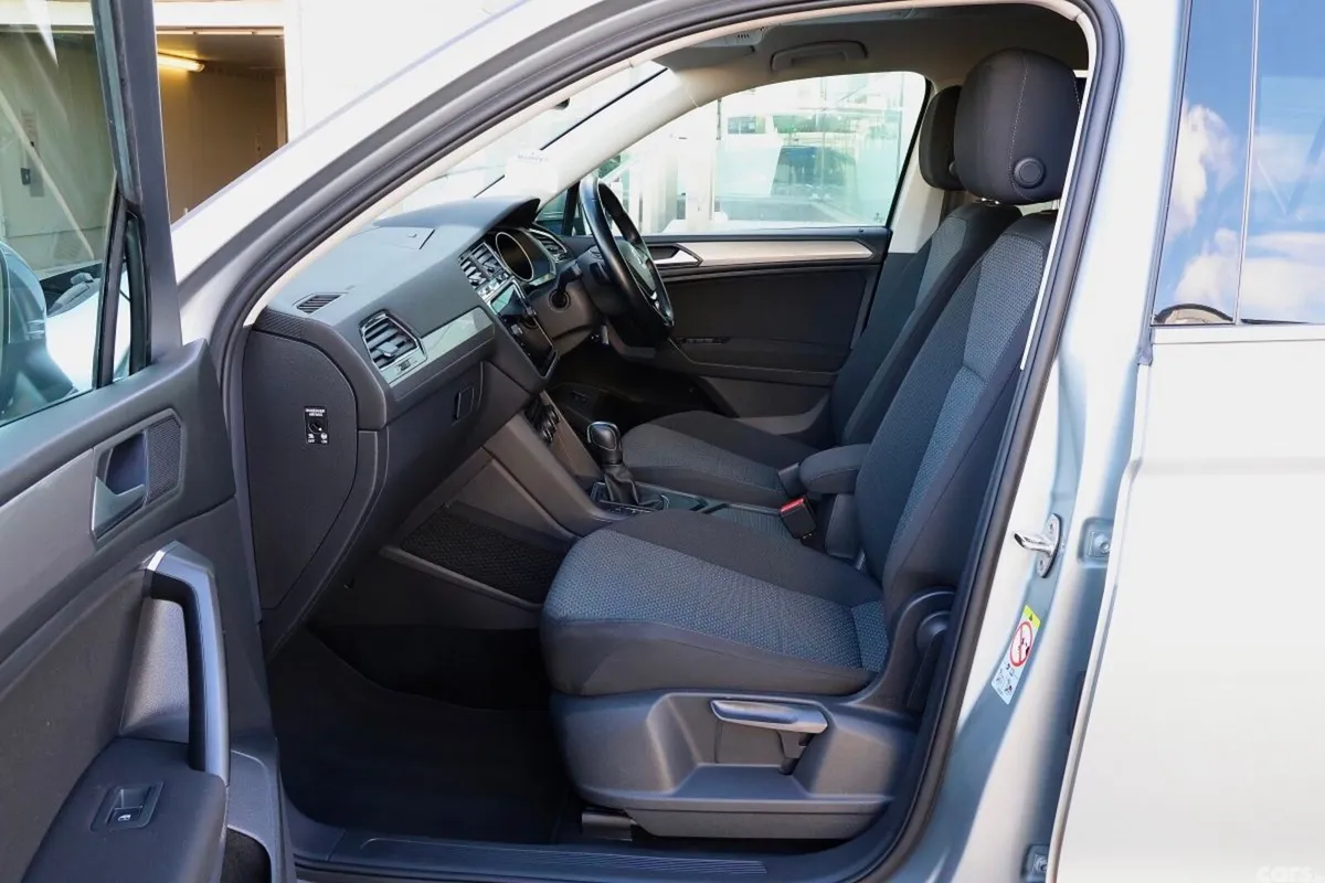 Volkswagen Tiguan SUV, Diesel, 2021, Silver